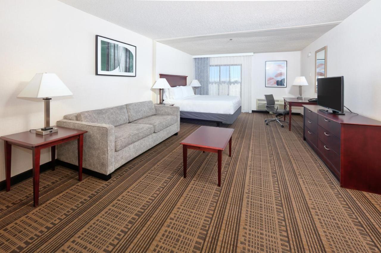 Holiday Inn & Suites Santa Maria By Ihg Екстериор снимка