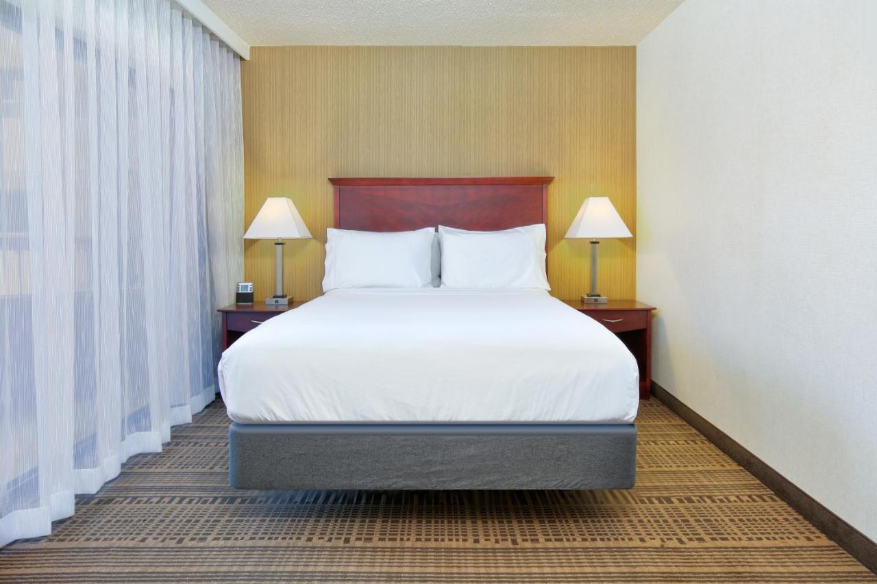 Holiday Inn & Suites Santa Maria By Ihg Екстериор снимка