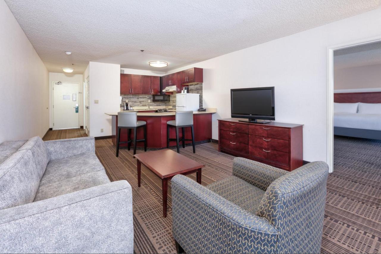Holiday Inn & Suites Santa Maria By Ihg Екстериор снимка