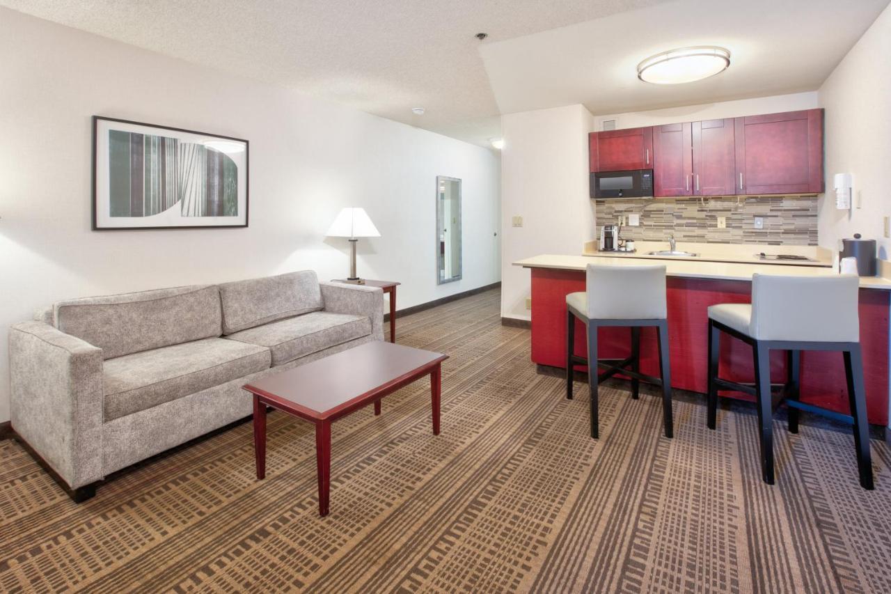 Holiday Inn & Suites Santa Maria By Ihg Екстериор снимка
