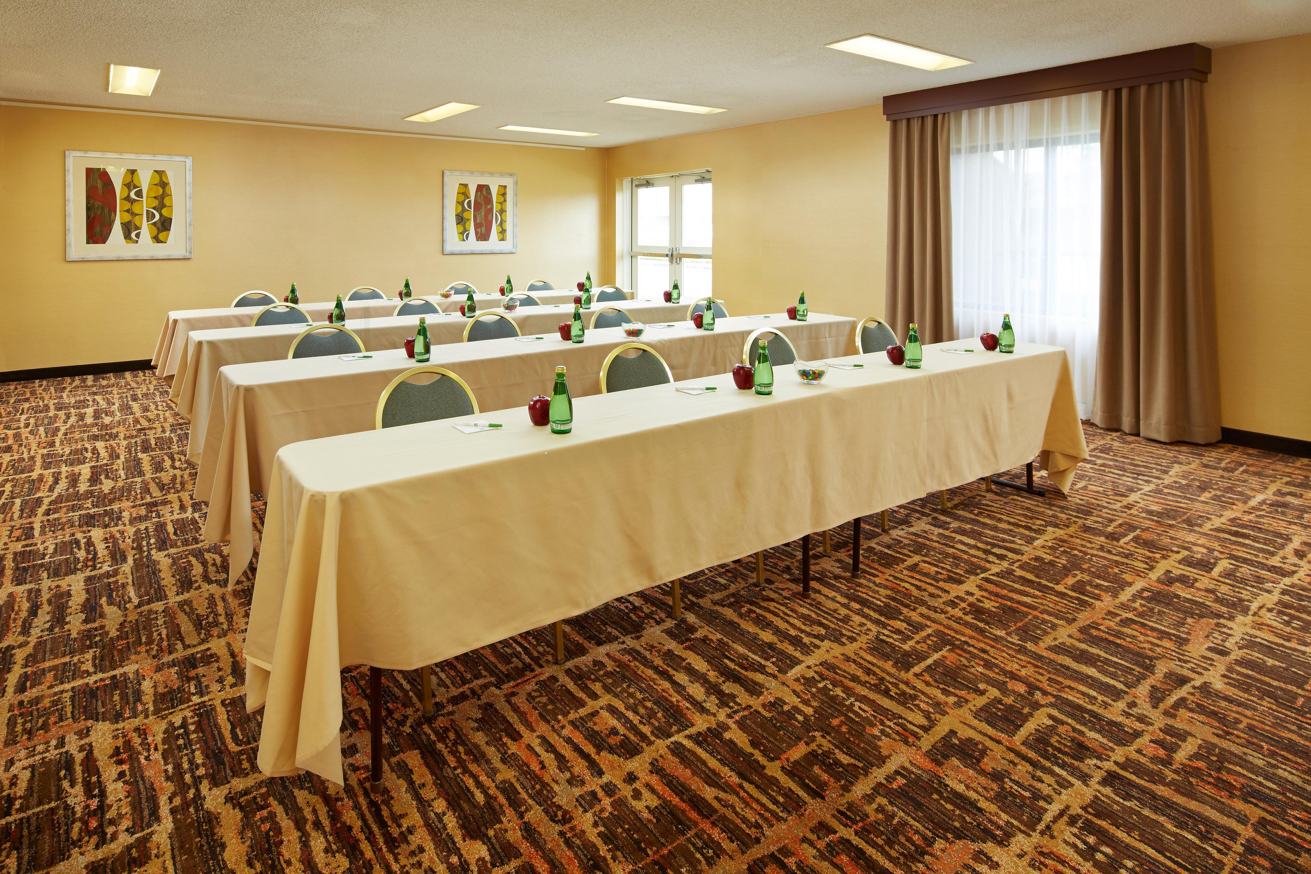 Holiday Inn & Suites Santa Maria By Ihg Екстериор снимка